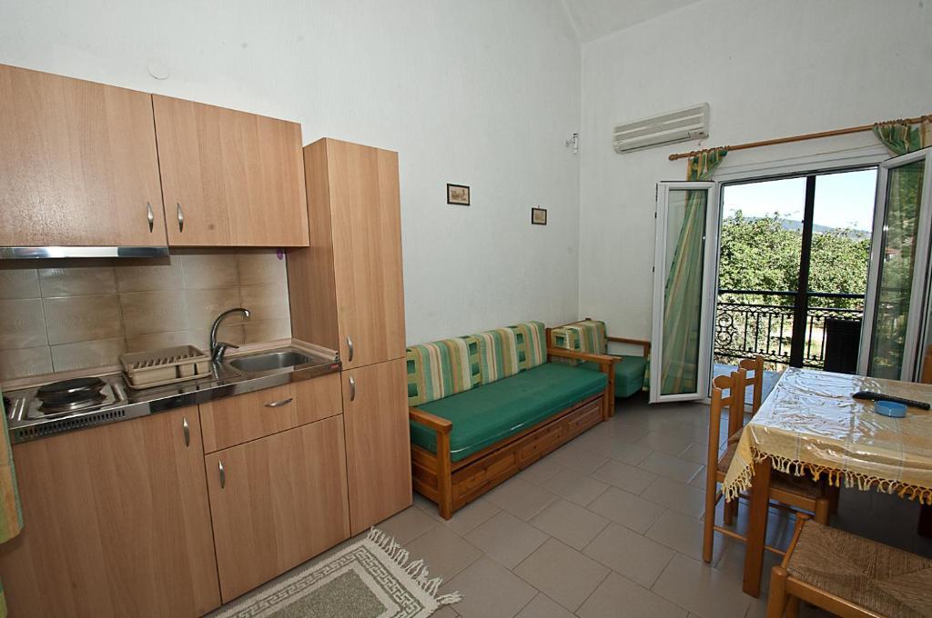 Pegasus Apartments Stafylos Ruang foto