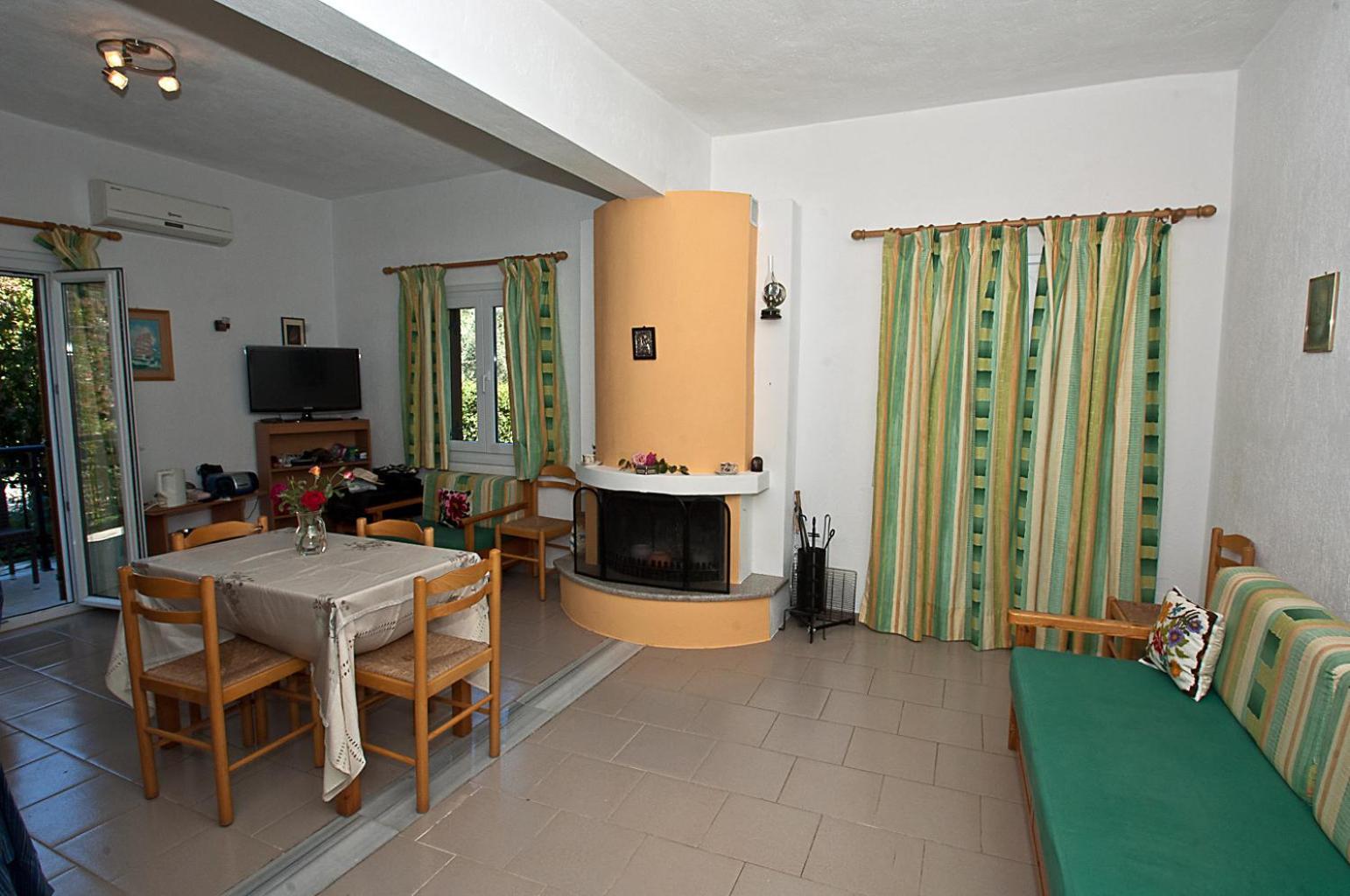 Pegasus Apartments Stafylos Bagian luar foto