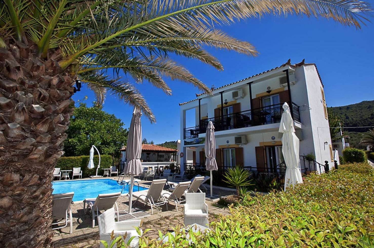 Pegasus Apartments Stafylos Bagian luar foto